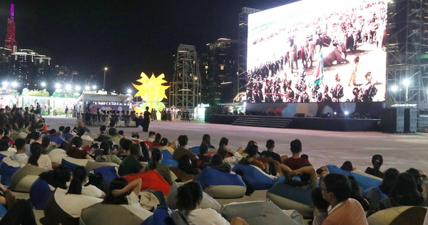 'Cú hích' cho ngành công nghiệp điện ảnh