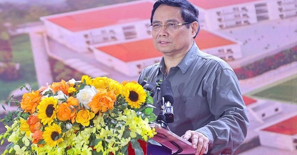 Thủ tướng: Những ngôi trường nội trú sẽ thắp sáng ước mơ của học sinh vùng biên giới