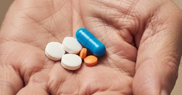 Ngưng thuốc khi huyết áp ổn định: Sai lầm có thể gây nguy hiểm
