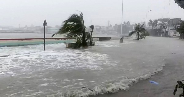 Philippines liên tục hứng bão chồng bão, thiệt hại rất nặng nề