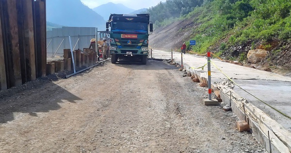 Sạt lở cao tốc La Sơn - Hòa Liên: Cấm xe khách, xe tải từ ngày 10.11