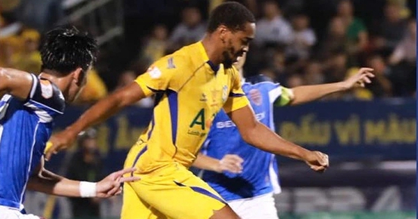 Cú sốc trên sân Vinh: SLNA thắng kịch tính Becamex TP.HCM, chấm dứt chuỗi trận đau buồn