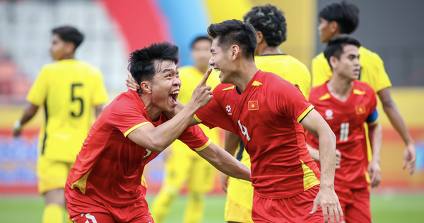 U.23 Việt Nam đại chiến Philippines, đội hình siêu tấn công: Xuân Bắc đá chính, quyết đoạt vé chung kết