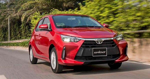 Tiêu thụ ô tô máy xăng giá rẻ chững lại, chỉ Toyota Wigo tăng trưởng