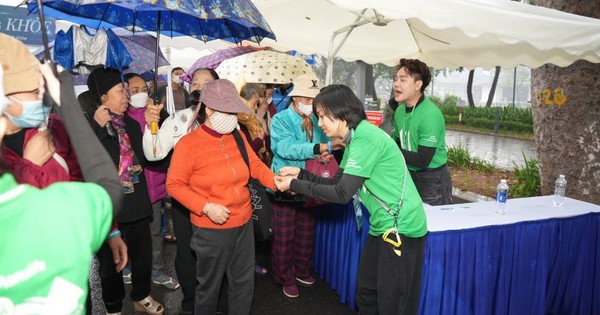 Hơn 3.000 người dân Hà Nội được khám sức khỏe miễn phí