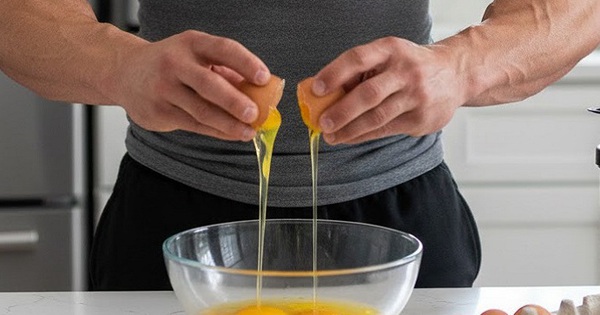 Trứng: Người tập gym nên ăn thế nào để tăng cơ mà không tăng mỡ?