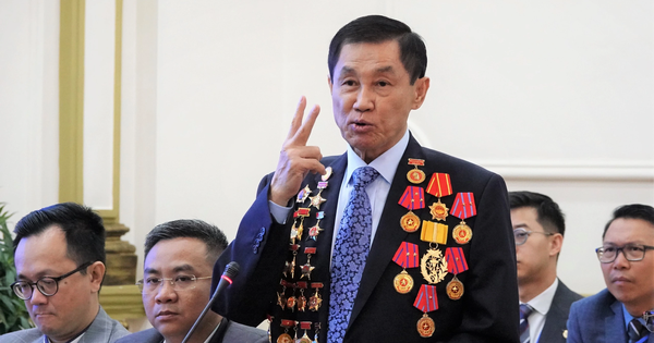 Lấy ý kiến về việc tặng danh hiệu Anh hùng lao động cho tỉ phú Johnathan Hạnh Nguyễn