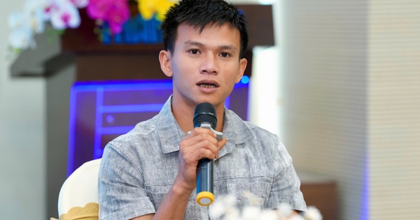 Chàng trai 29 tuổi xông pha cứu người trong lũ dữ truyền cảm hứng 'sống đẹp'