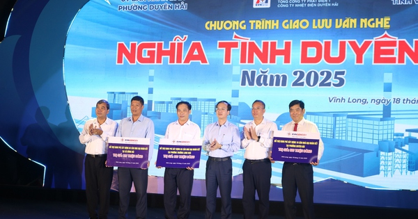 Vĩnh Long: 'Nghĩa tình Duyên Hải' trao 1,54 tỉ đồng an sinh xã hội