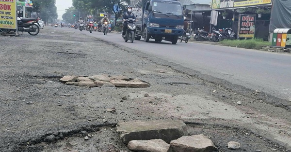 Trải nhựa mặt đường dở dang nguy cơ gây tai nạn giao thông