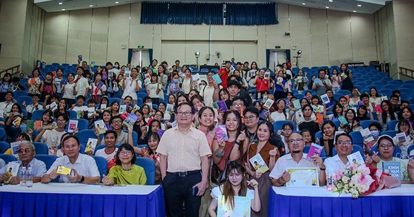 Sức hút bền bỉ của ‘Kính vạn hoa’ sau 30 năm