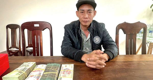 Dàn cảnh mua bán đá thiên thạch, cướp 1,5 tỉ đồng