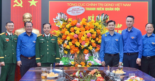 T.Ư Đoàn chúc mừng Ban Thanh niên Quân đội nhân ngày 22.12