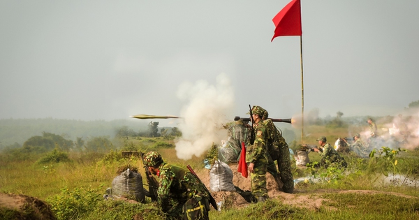 The beauty of peacetime soldiers