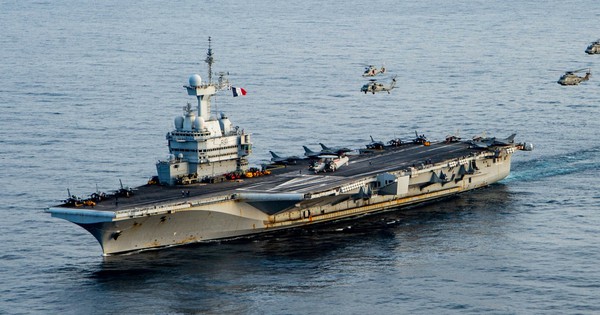 Tổng thống Pháp xác nhận đóng tàu sân bay lớn nhất châu Âu