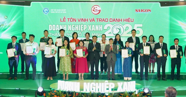 TP.HCM tôn vinh và trao danh hiệu Doanh nghiệp Xanh 2025 cho 155 công ty