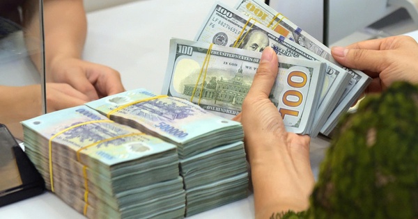 Lãi suất liên ngân hàng giảm nhẹ, thanh khoản đã được cải thiện