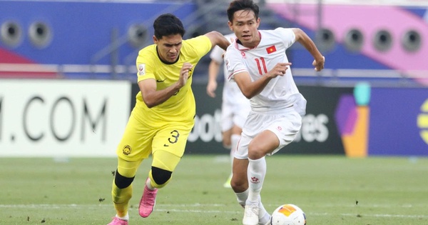 Nóng: HLV Kim Sang-sik công bố danh sách U.23 Việt Nam dự U.23 châu Á, gọi lại Bùi Vĩ Hào