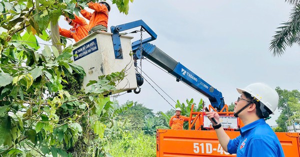 Khách hàng lo hóa đơn tăng khi áp dụng giá điện hai thành phần, EVN nói gì?