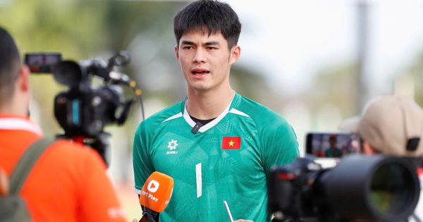 Thủ môn Trung Kiên U.22 Việt Nam giành thêm 'HCV nam thần' do fan Thái Lan bình chọn