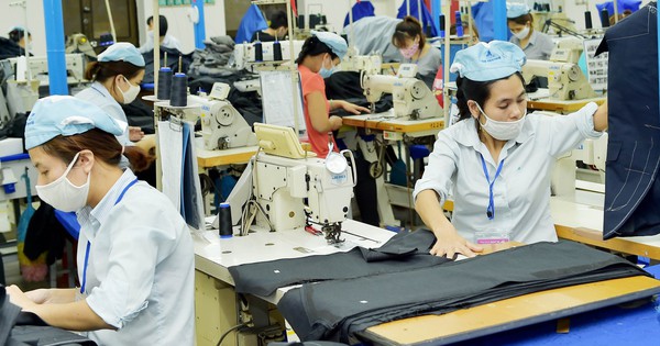 Tổng giám đốc Vinatex: Đối tác 30 năm cũng đòi giảm giá, không giảm sẽ bỏ đi