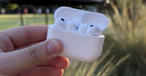 iOS 26.3 giúp iPhone kết nối với mọi tai nghe nhanh như AirPods