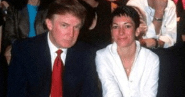 Ông Trump từng 8 lần đi máy bay riêng của ông Epstein?