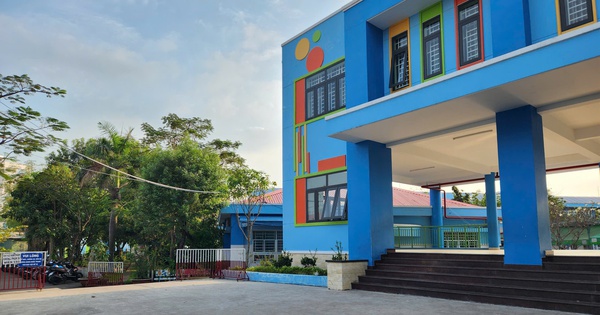 Chuyện yêu cầu giáo viên 'đúng giờ tuyệt đối': tranh luận 2 luồng ý kiến