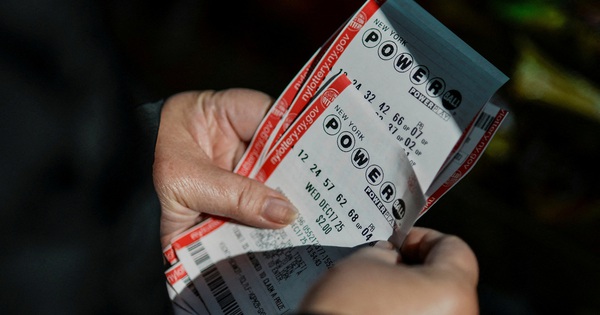 Vừa có người trúng giải độc đắc 1,8 tỉ USD tại Mỹ vào đêm Giáng sinh