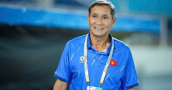 HLV Mai Đức Chung tiếp tục dẫn dắt đội tuyển nữ Việt Nam dự giải châu Á 2026: ‘Vị tướng già’ nói gì?