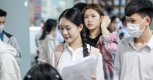 Nhiều trường đại học khẩn trương chỉnh lịch nghỉ Tết dương lịch thành 4 ngày