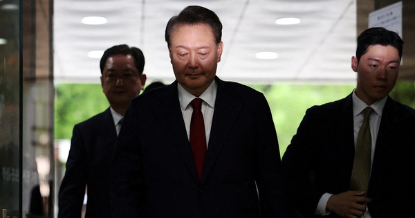 Ông Yoon Suk Yeol đối mặt án tù 10 năm