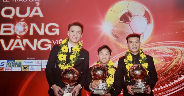 Hoàng Đức lập hat-trick Quả bóng vàng Việt Nam, Bích Thùy xúc động khi được vinh danh đặc biệt