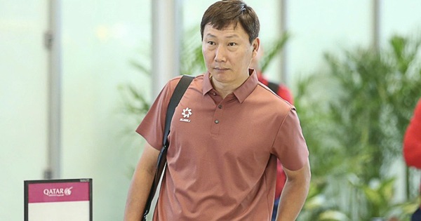 U.23 Việt Nam tập buổi đầu tiên tại Qatar, HLV Kim Sang-sik sẽ loại 1 cầu thủ vào ngày nào?