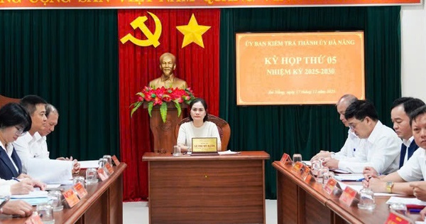 Đà Nẵng: Khai trừ Đảng 2 đảng viên bị tòa tuyên án