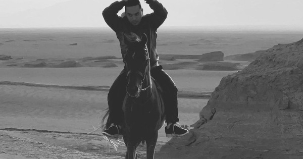 Triển lãm ảnh Hoàng Lê Giang: Những bóng đổ của mùa đông dệt nên giấc mơ