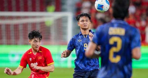 U.23 Thái Lan gặp khó tại VCK châu Á, thiếu hẳn ‘vua đá phạt’ từng làm bó tay Trung Kiên