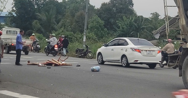 TP.HCM: Va chạm với xe trộn bê tông, bà nội tử vong, 2 cháu nhỏ bị thương nặng