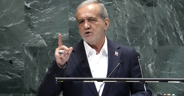 Tổng thống Iran bất ngờ tuyên bố đang chiến tranh toàn diện với Israel, Mỹ, châu Âu