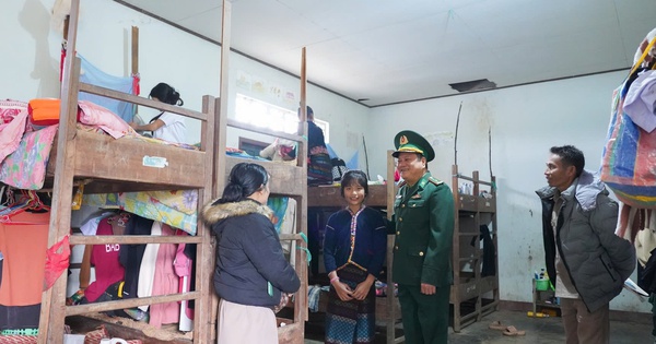 Dựng mái nhà nghĩa tình giữa 2 bờ biên giới