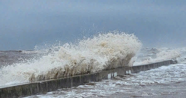 Cảnh báo 2 đợt sóng lớn, nguy cơ sạt lở bờ biển Quảng Trị đến Cà Mau