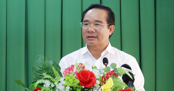 Chủ tịch TP.HCM tiếp người dân trong dự án Khu đô thị mới Thủ Thiêm