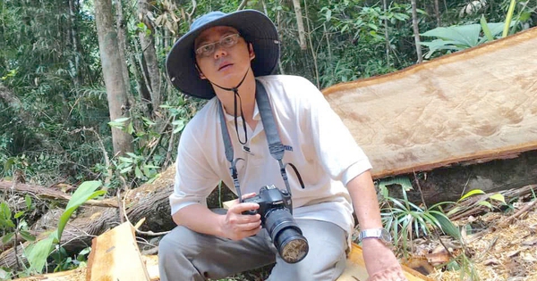 Thời xa vắng và tâm tư 'mình lạc hậu mỗi ngày'