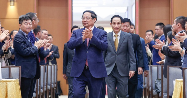 Việt Nam đã vượt qua 'những cơn gió ngược' để đạt được những thành tựu quan trọng