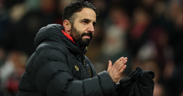 Arsenal vô địch lượt đi nếu thắng Aston Villa, HLV Amorim cùng M.U sẽ lại mạo hiểm?