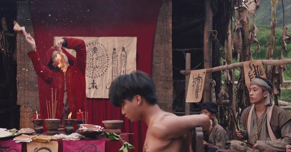 Đạo diễn n&oacute;i g&igrave; trước th&ocirc;ng tin &lsquo;Đ&egrave;n &acirc;m hồn&rsquo; sẽ c&oacute; phần 2?