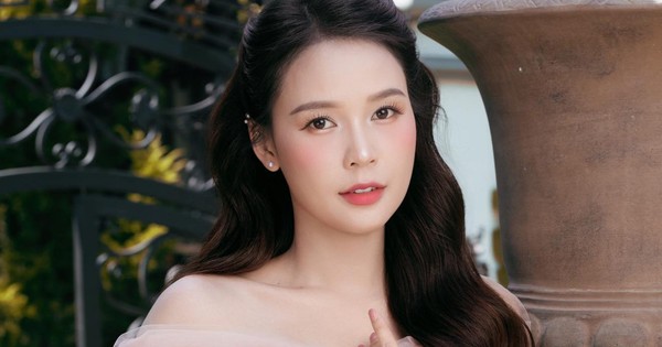 Showbiz 10.2: Sam tiết lộ nguy&ecirc;n tắc h&ocirc;n nh&acirc;n, L&ecirc; Phương khoe con trai cao 1,8m