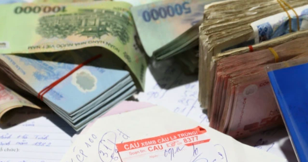 Chưa đầy 1 th&aacute;ng, người phụ nữ ở H&agrave; Nội 'n&eacute;m' hơn 11 tỉ v&agrave;o cờ bạc