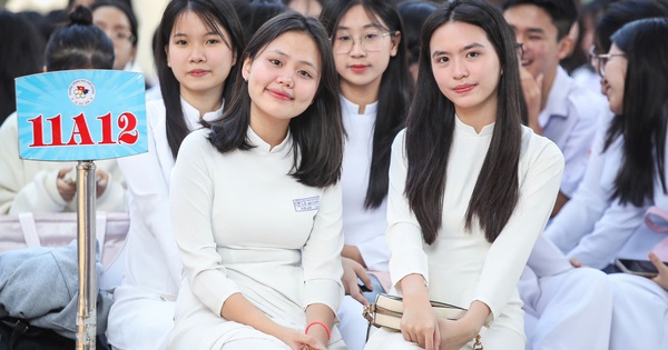 Gi&aacute;o vi&ecirc;n trường c&ocirc;ng c&oacute; được dạy th&ecirc;m tại nh&agrave; của m&igrave;nh?