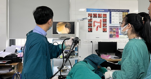 Hẹn lịch để tho&aacute;t cảnh xếp h&agrave;ng đợi kh&aacute;m bệnh